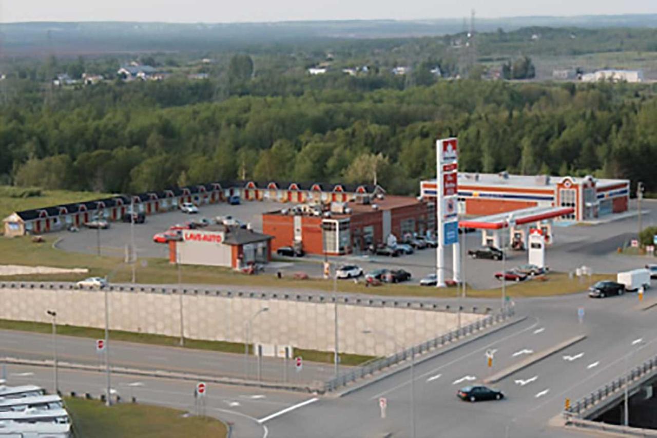 Motel Express Saint-Antonin Eksteriør bilde